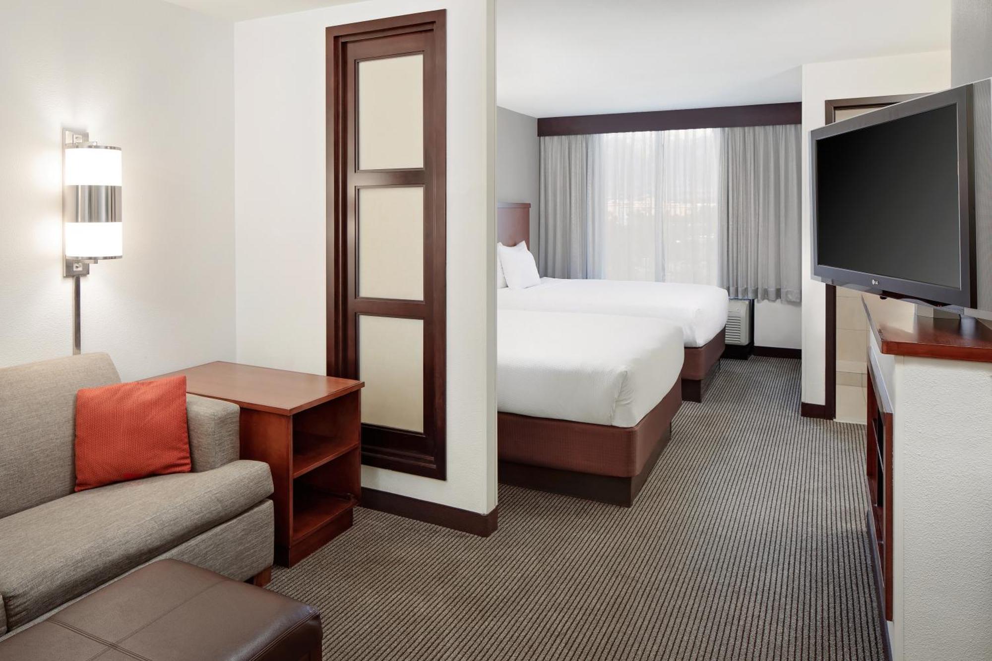 Hyatt Place Ontario/Rancho Cucamonga Quarto foto